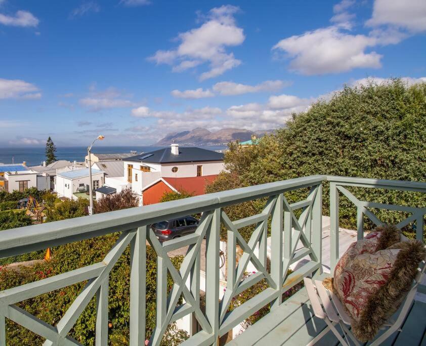 Enchanting Stone-crafted Cidade Do Cabo